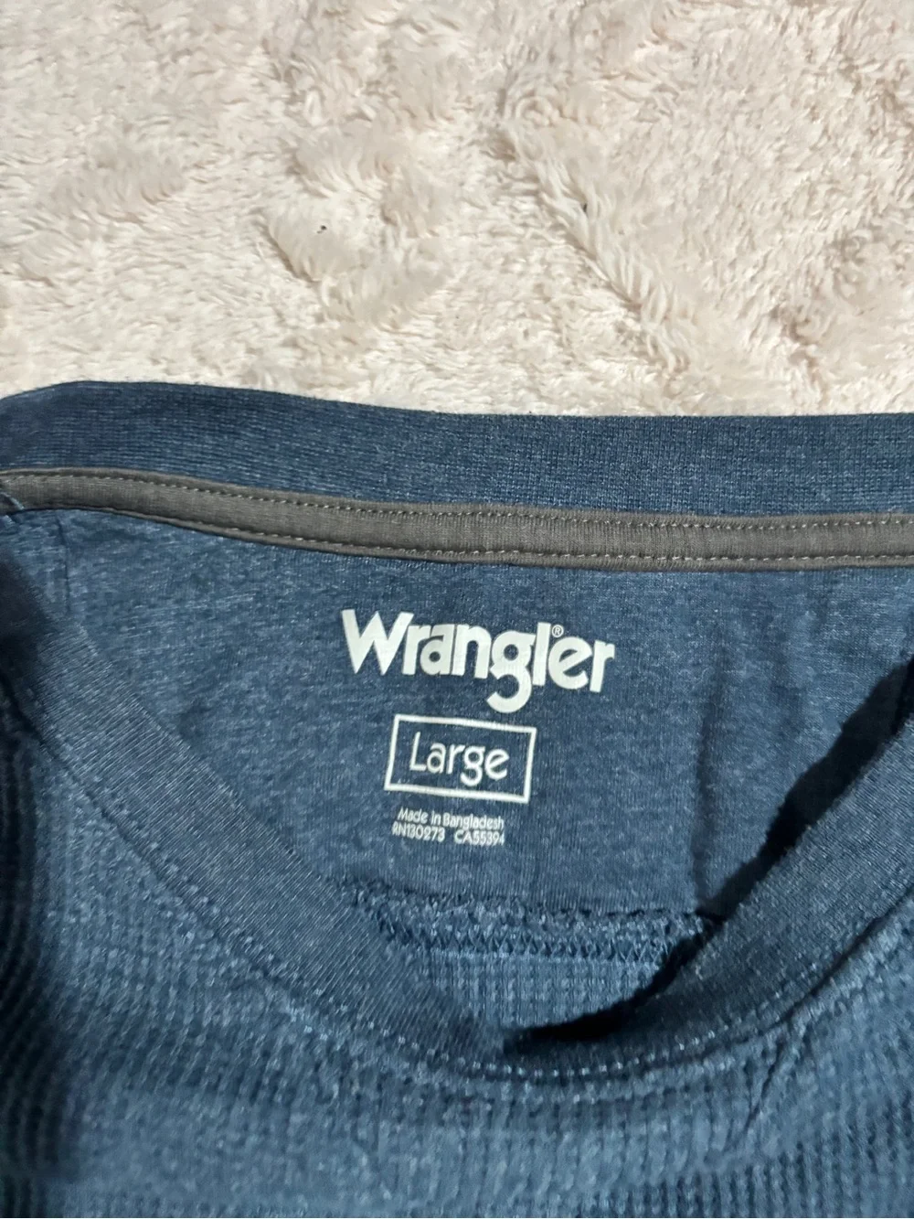 Wrangler blue longsleeve large